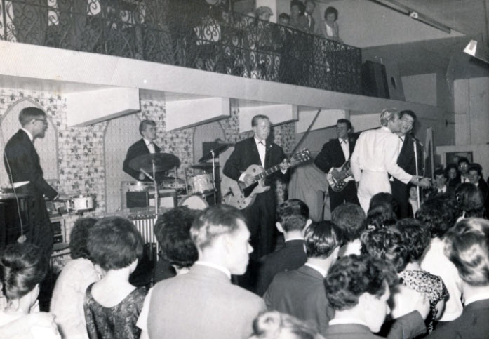 Howard Conder Vs Barron Knights – 1963